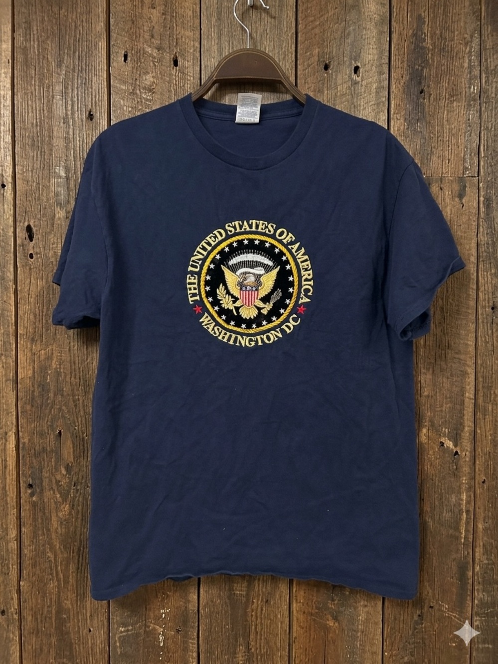 Vintage Embroidered Navy Washington DC Seal Graphic Men's T-Shirt